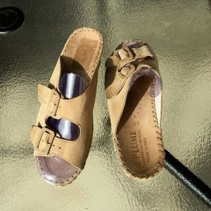 La Plume beige suede wedges size 9 Made in Italy